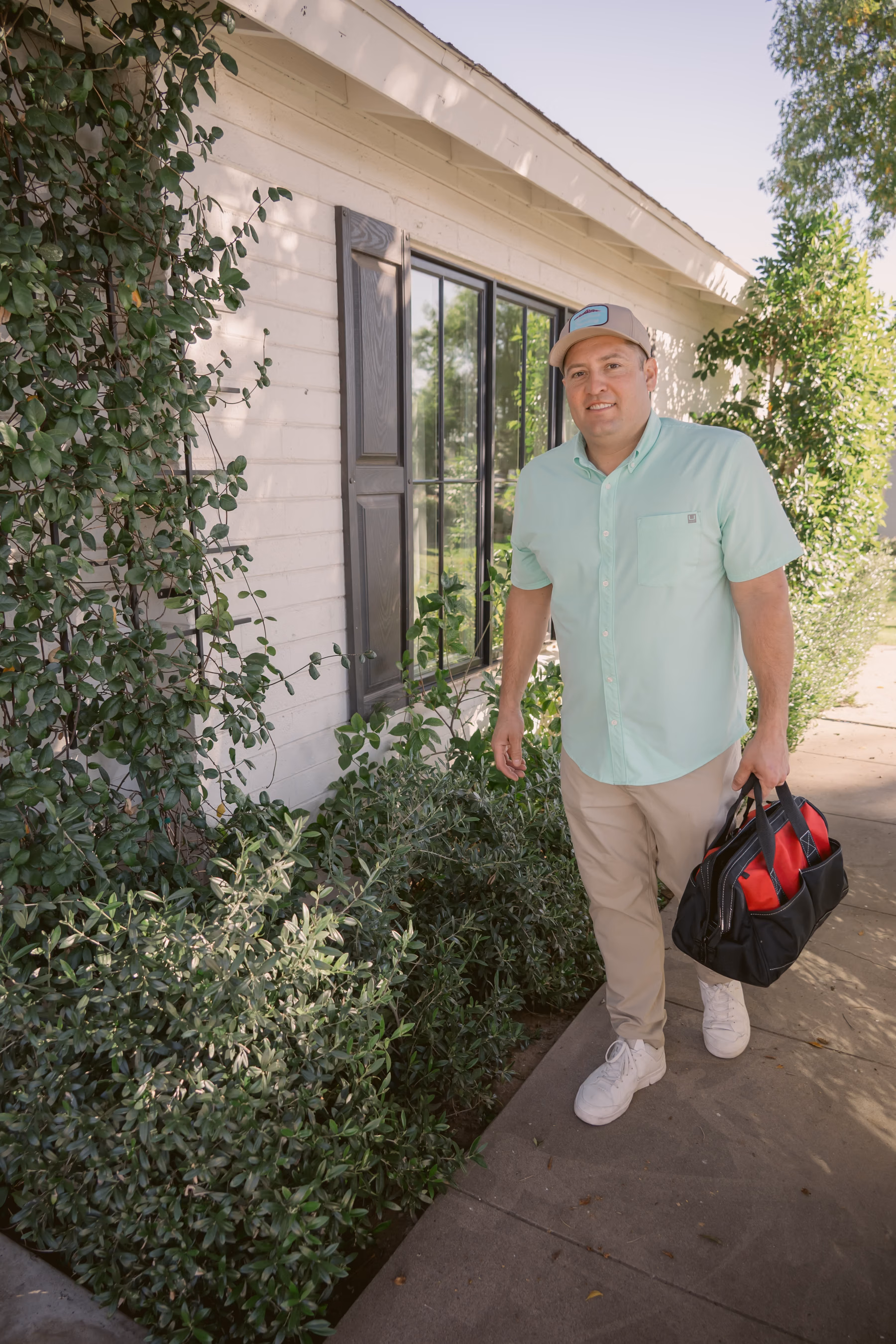Gabe Sandersius arriving for a Camelback Plumbing commercial service visit